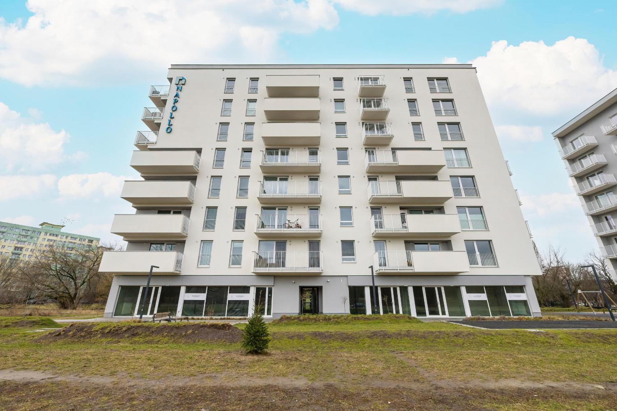 Stylish With Balcony 7th Floor By Renters Warszawa